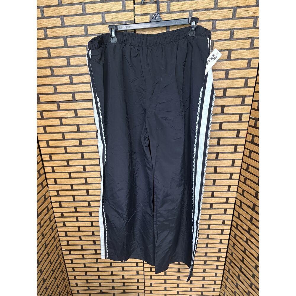 No Boundaries Black Lace Trim Track Windbrekaer Pants Size XXl